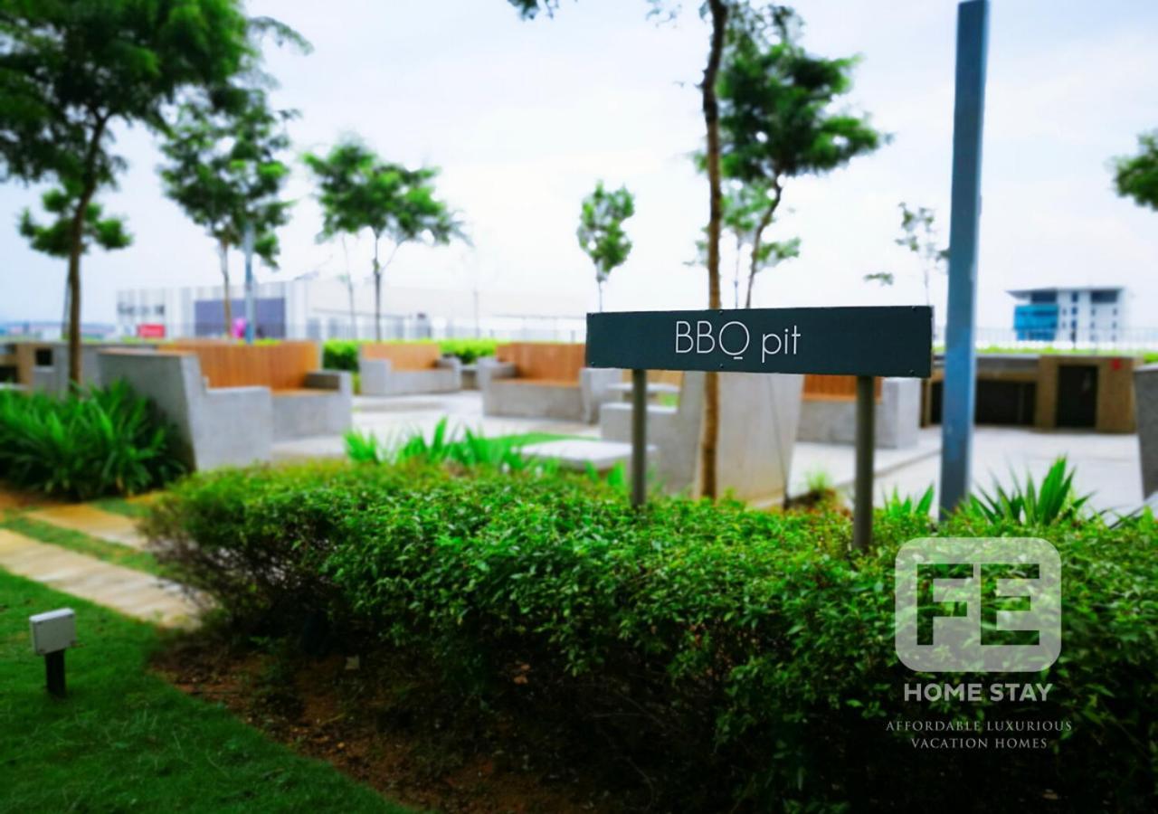 Netflix Wifi Trefoil Homestay Setia Alam Sacc Homestay Fe Shah Alam Luaran gambar